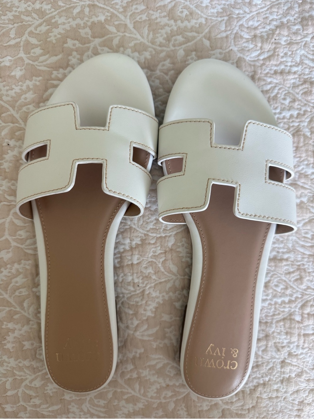 crown & ivy Cream Slide Sandals with Cutout Strap